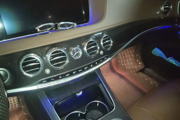 Used Mercedes-Benz S-Class 2016 S 400 L 4MATIC Audio And AC Panel