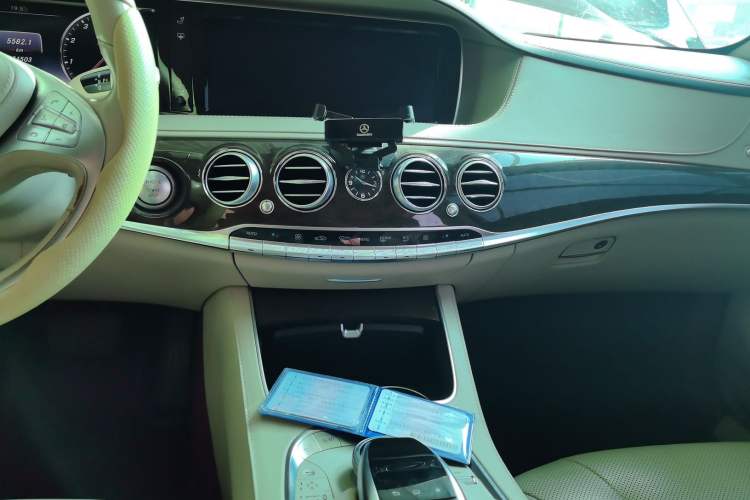 Used Mercedes-Benz S-Class 2016 S 320 L Business Model Audio And AC Panel