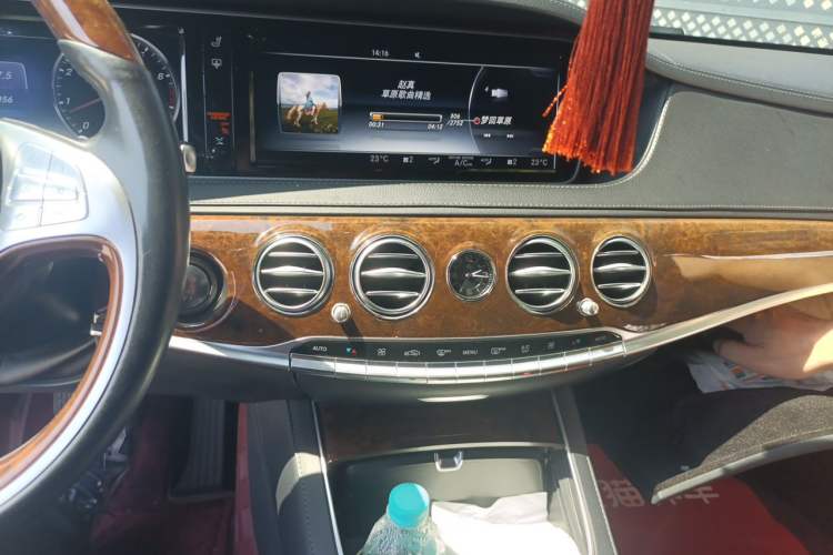 Used Mercedes-Benz S-Class 2016 S 320 L Luxury Model Audio And AC Panel