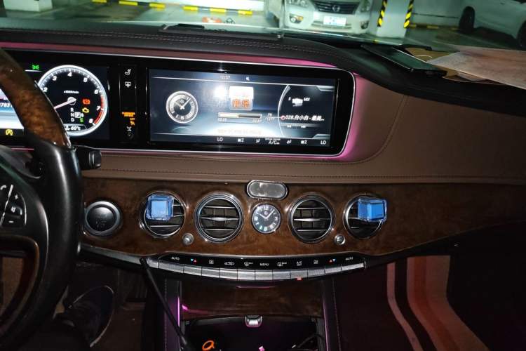 Used Mercedes-Benz S-Class 2016 S 320 L Luxury Model Audio And AC Panel