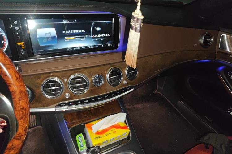 Used Mercedes-Benz S-Class 2016 S 400 L Audio And AC Panel