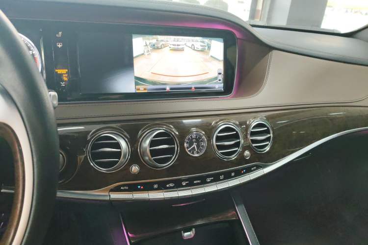 Used Mercedes-Benz S-Class 2016 S 320 L Luxury Model Audio And AC Panel