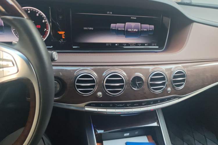 Used Mercedes-Benz S-Class 2016 S 320 L Business Model Audio And AC Panel