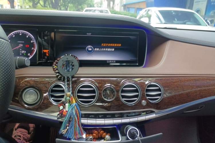 Used Mercedes-Benz S-Class 2016 S 320 L Business Model Audio And AC Panel