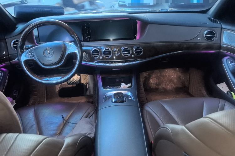 Used Mercedes-Benz S-Class 2016 S 320 L Luxury Model Center Console
