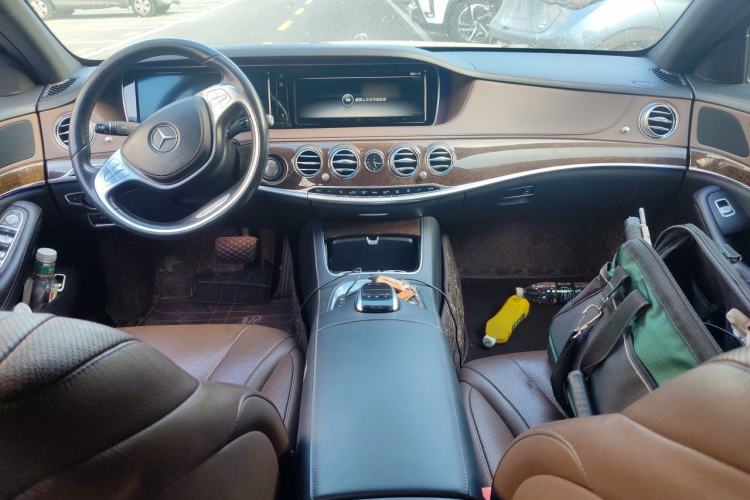 Used Mercedes-Benz S-Class 2016 S 320 L Business Model Center Console
