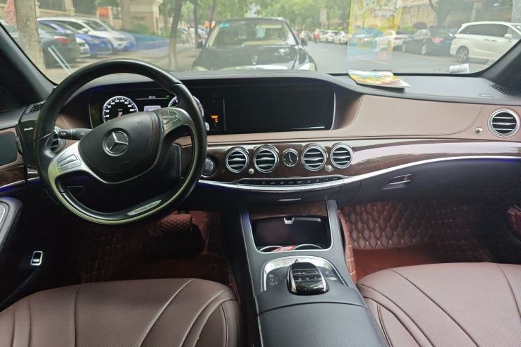 Used Mercedes-Benz S-Class 2016 S 320 L Business Model Center Console