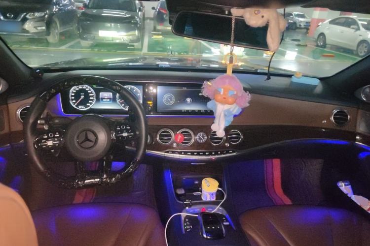 Used Mercedes-Benz S-Class 2016 S 320 L Business Model Center Console