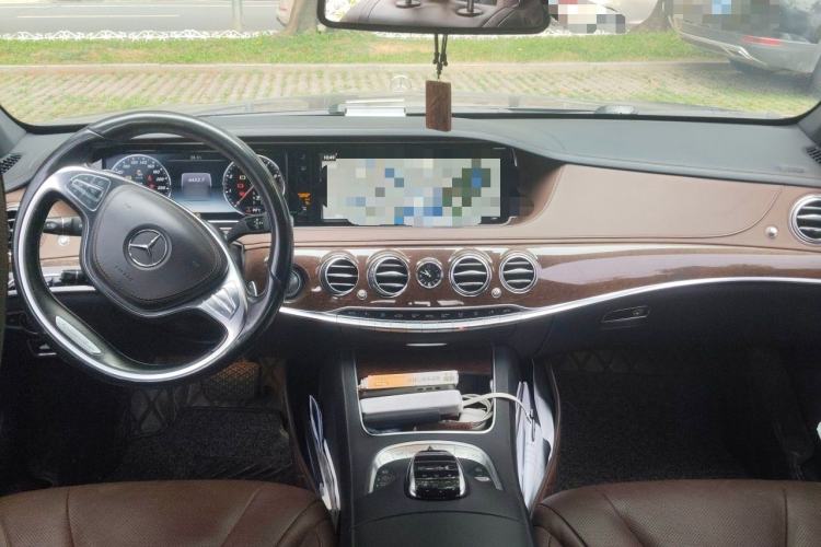 Used Mercedes-Benz S-Class 2016 S 320 L Business Model Center Console
