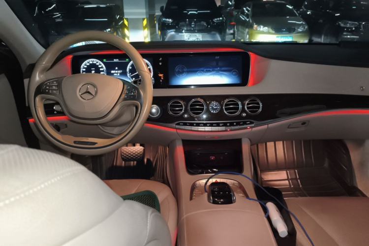 Used Mercedes-Benz S-Class 2016 S 320 L Business Model Center Console