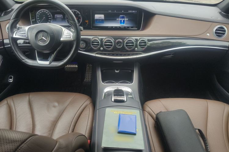 Used Mercedes-Benz S-Class 2016 S 400 L 4MATIC Center Console