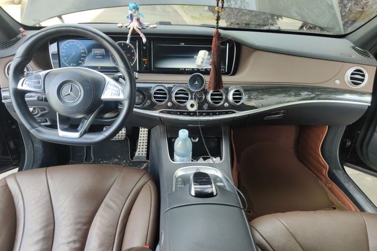 Used Mercedes-Benz S-Class 2016 S 400 L 4MATIC Center Console