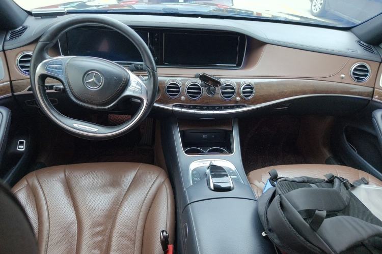 Used Mercedes-Benz S-Class 2016 S 320 L Business Model Center Console