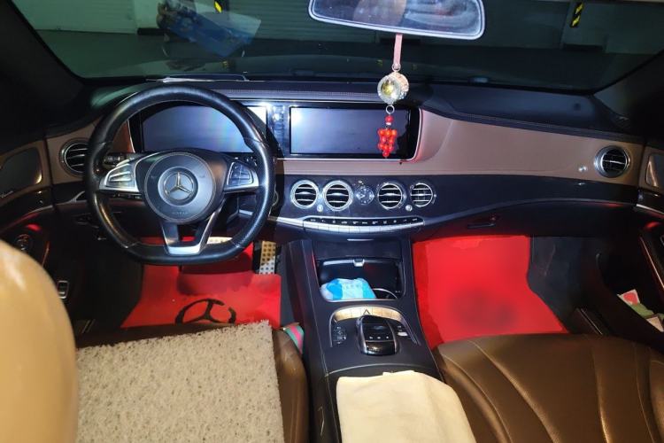 Used Mercedes-Benz S-Class 2016 S 400 L 4MATIC Center Console