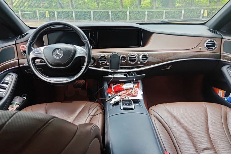 Used Mercedes-Benz S-Class 2016 S 320 L Business Model Center Console