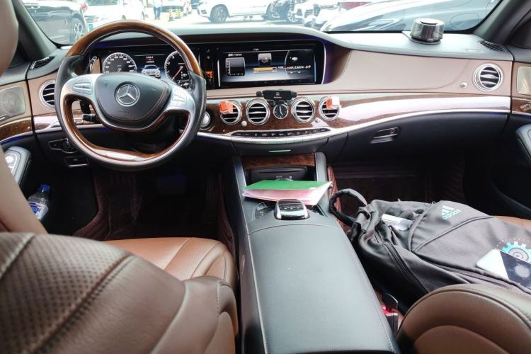 Used Mercedes-Benz S-Class 2016 S 320 L Business Model Center Console