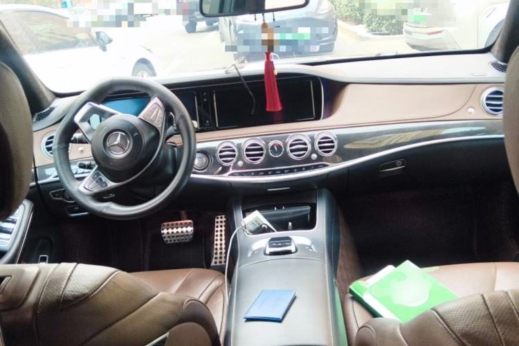 Used Mercedes-Benz S-Class 2016 S 400 L 4MATIC Center Console