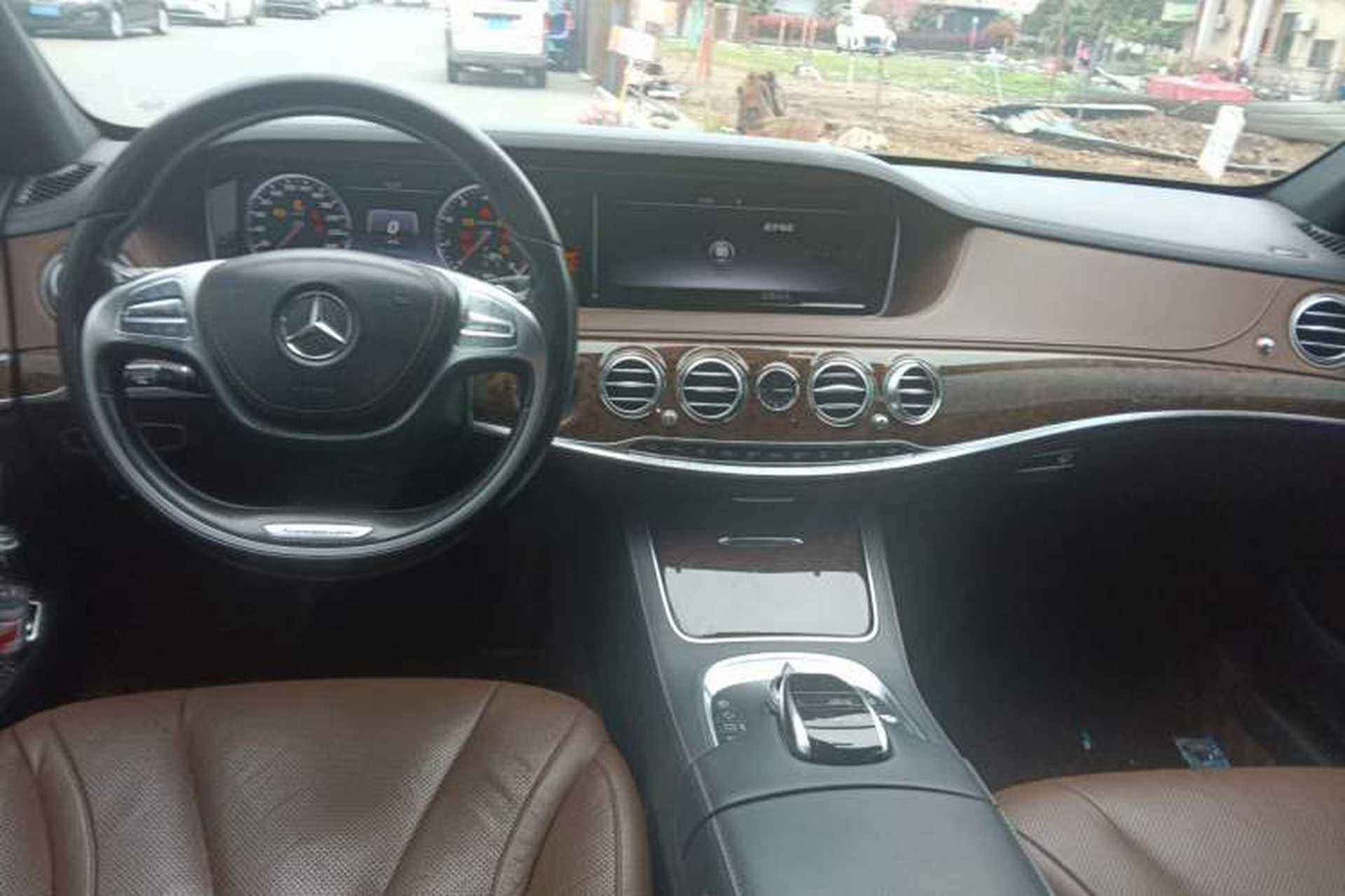 Used Mercedes-Benz S-Class 2016 S 320 L Business Model Center Console