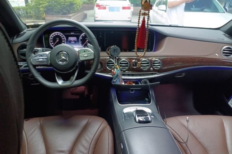 Used Mercedes-Benz S-Class 2016 S 320 L Business Model Center Console