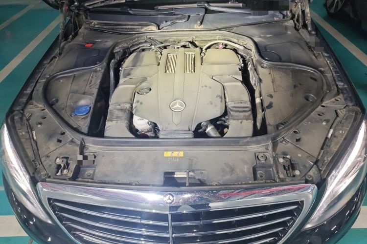 Used Mercedes-Benz S-Class 2016 S 400 L 4MATIC Engine Bay