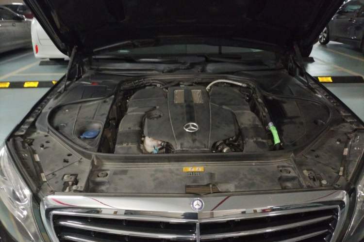 Used Mercedes-Benz S-Class 2016 S 320 L Business Model Engine Bay