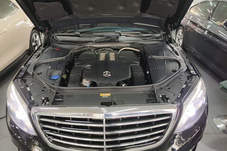 Used Mercedes-Benz S-Class 2016 S 320 L Business Model Engine Bay
