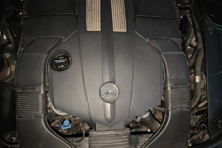 Used Mercedes-Benz S-Class 2016 S 320 L Luxury Model Engine Bay