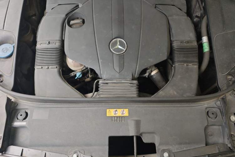 Used Mercedes-Benz S-Class 2016 S 320 L Business Model Engine Bay
