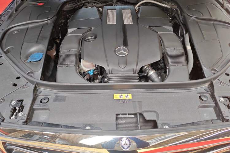 Used Mercedes-Benz S-Class 2016 S 320 L Luxury Model Engine Bay
