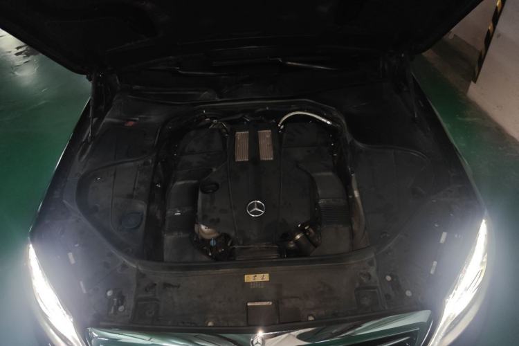 Used Mercedes-Benz S-Class 2016 S 320 L Business Model Engine Bay