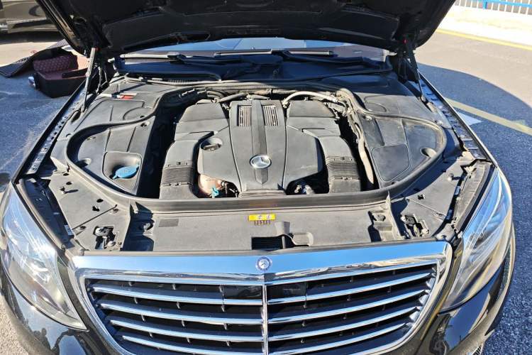 Used Mercedes-Benz S-Class 2016 S 320 L Luxury Model Engine Bay