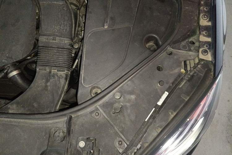 Used Mercedes-Benz S-Class 2016 S 320 L Luxury Model Engine Bay Left