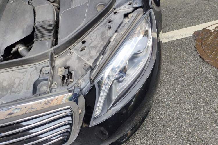 Used Mercedes-Benz S-Class 2016 S 320 L Business Model Engine Bay Left