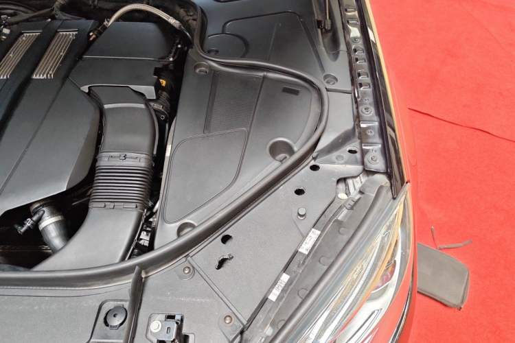 Used Mercedes-Benz S-Class 2016 S 320 L Luxury Model Engine Bay Left