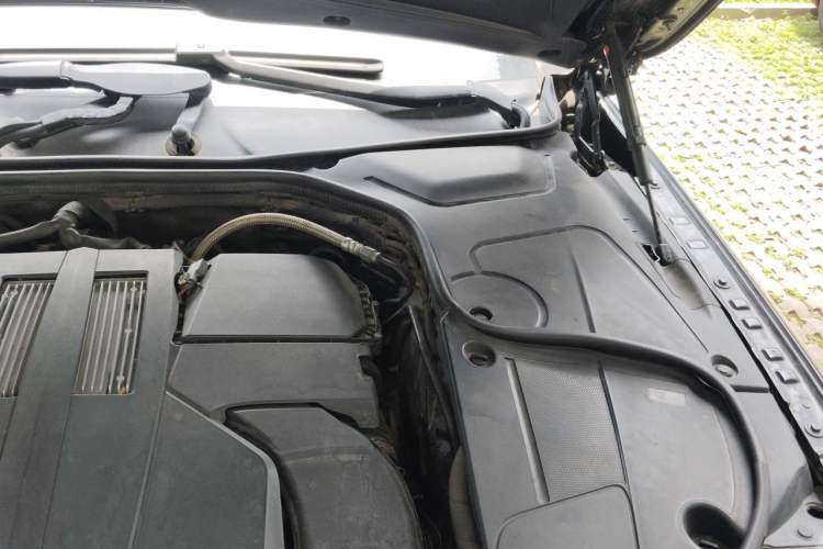 Used Mercedes-Benz S-Class 2016 S 320 L Business Model Engine Bay Left