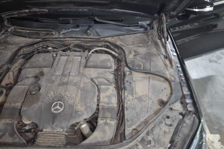Used Mercedes-Benz S-Class 2016 S 320 L Luxury Model Engine Bay Left