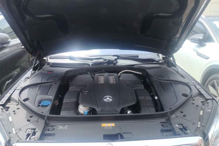 Used Mercedes-Benz S-Class 2016 S 320 L Luxury Model Engine Bay