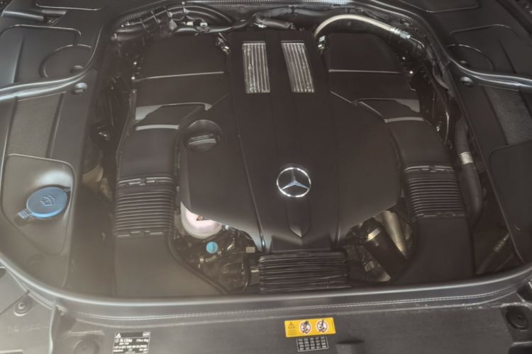 Used Mercedes-Benz S-Class 2016 S 320 L Business Model Engine Bay