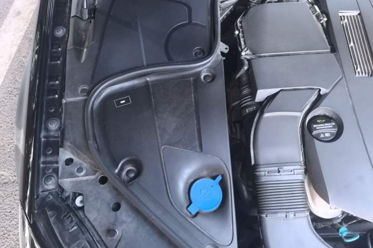 Used Mercedes-Benz S-Class 2016 S 320 L Luxury Model Engine Bay Right