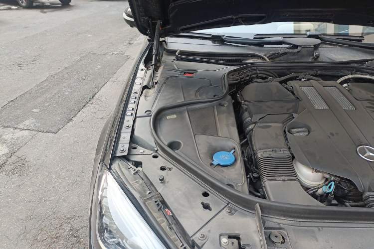 Used Mercedes-Benz S-Class 2016 S 320 L Business Model Engine Bay Right