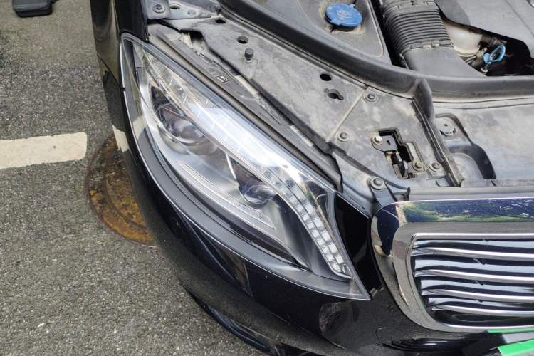 Used Mercedes-Benz S-Class 2016 S 320 L Business Model Engine Bay Right