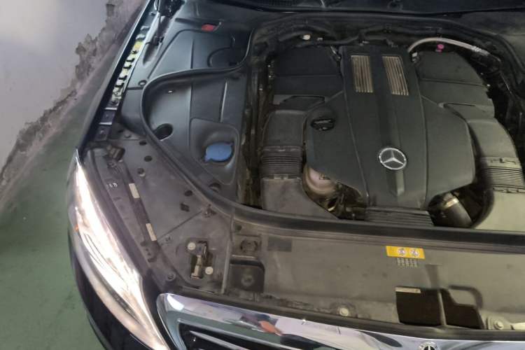 Used Mercedes-Benz S-Class 2016 S 400 L 4MATIC Engine Bay Right