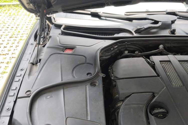 Used Mercedes-Benz S-Class 2016 S 320 L Business Model Engine Bay Right
