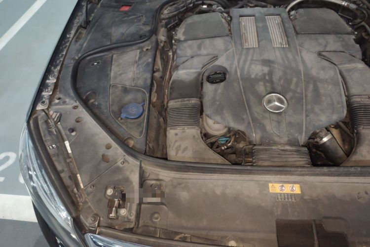 Used Mercedes-Benz S-Class 2016 S 320 L Business Model Engine Bay Right