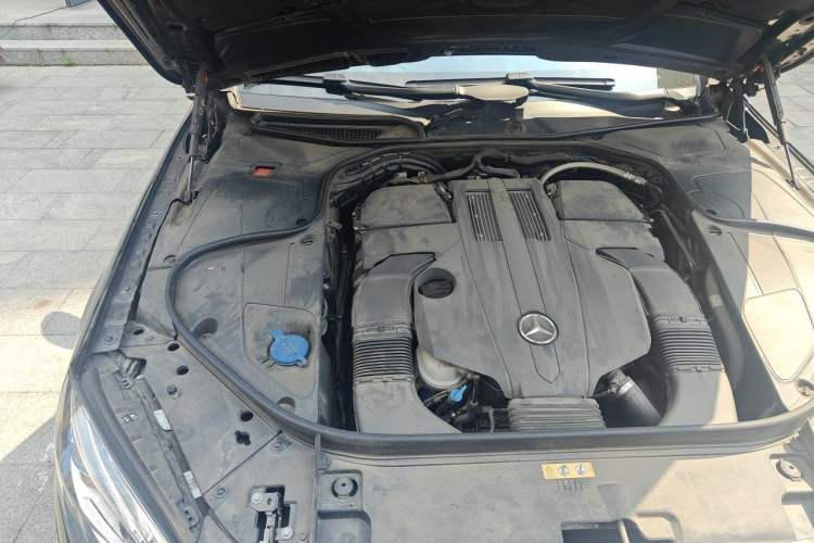 Used Mercedes-Benz S-Class 2016 S 320 L Business Model Engine Bay Right