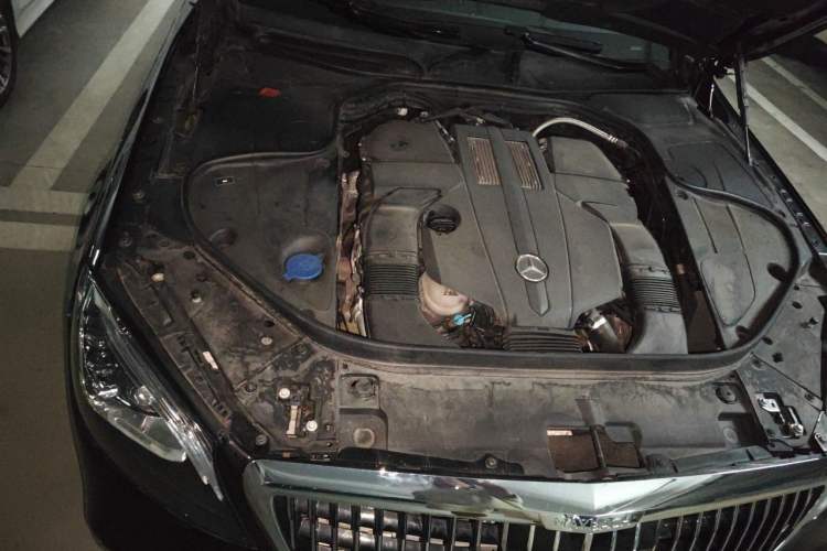 Used Mercedes-Benz S-Class 2016 S 400 L Engine Bay Right