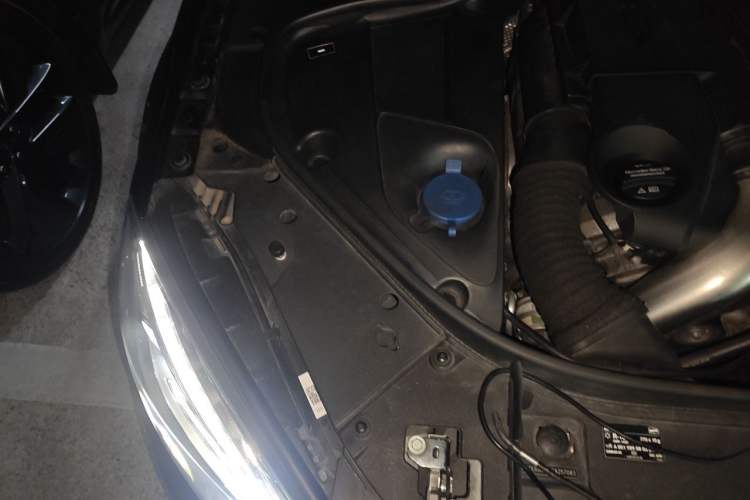 Used Mercedes-Benz S-Class 2016 S 500 L 4MATIC Engine Bay Right