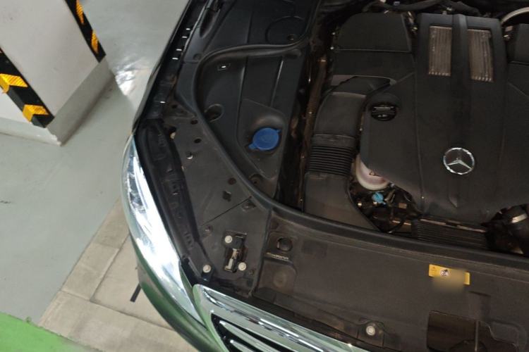 Used Mercedes-Benz S-Class 2016 S 320 L Luxury Model Engine Bay Right