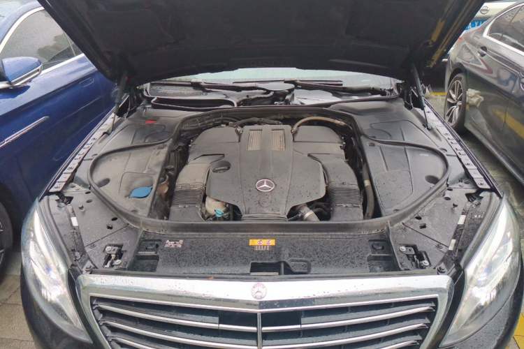 Used Mercedes-Benz S-Class 2016 S 320 L Luxury Model Engine Bay