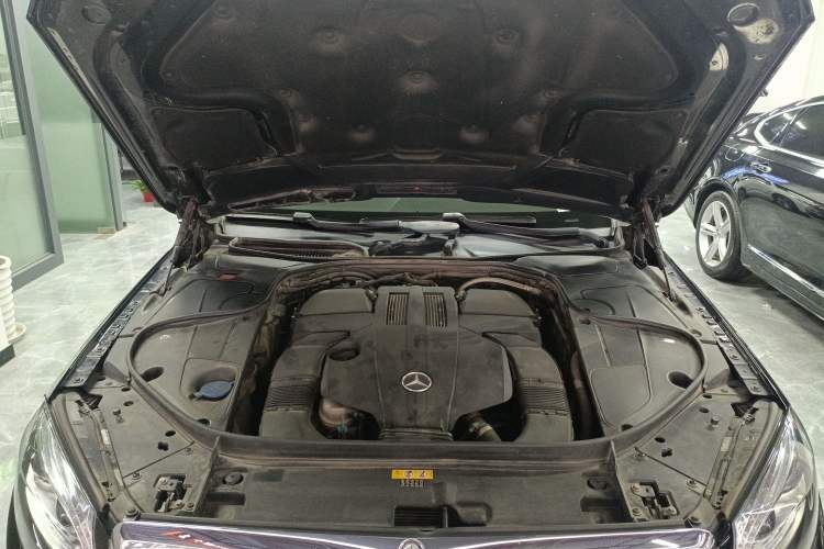 Used Mercedes-Benz S-Class 2016 S 320 L Business Model Engine Bay